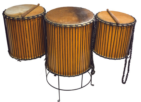 Dundun made of  Teak finish Three drums, stand and stick include